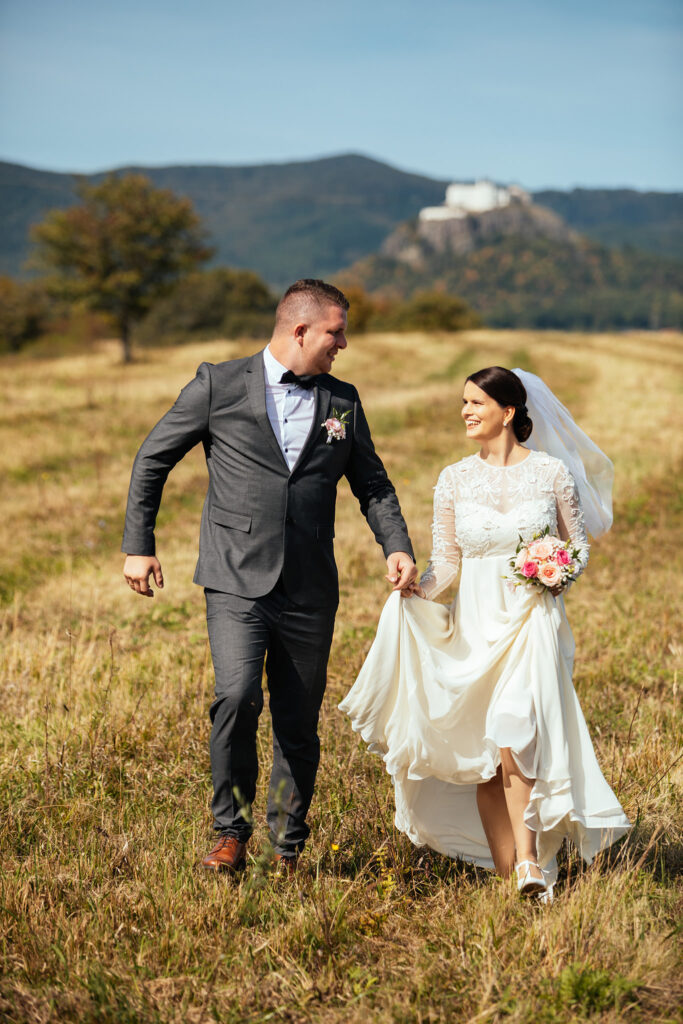 Szőlősi Zsombor | Portré és Esküvő Fotózás Debrecen, vidéki esküvő
