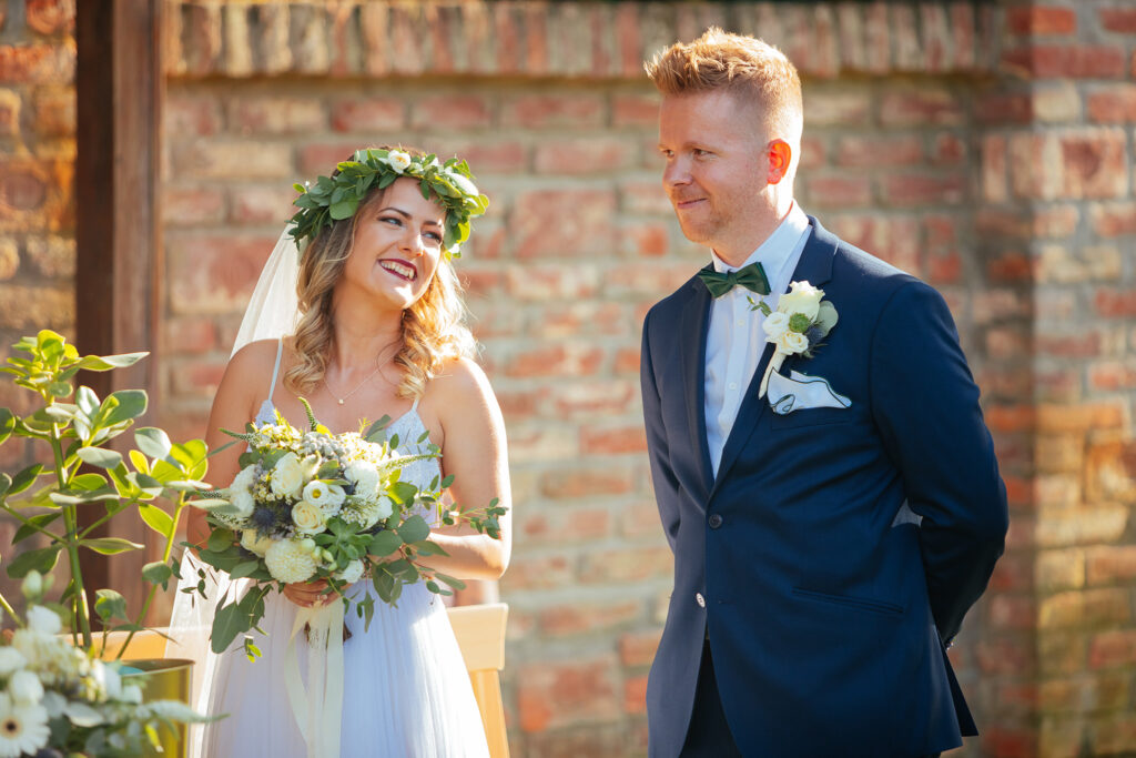 Szőlősi Zsombor | Portré és Esküvő Fotózás Debrecen, vidéki esküvő