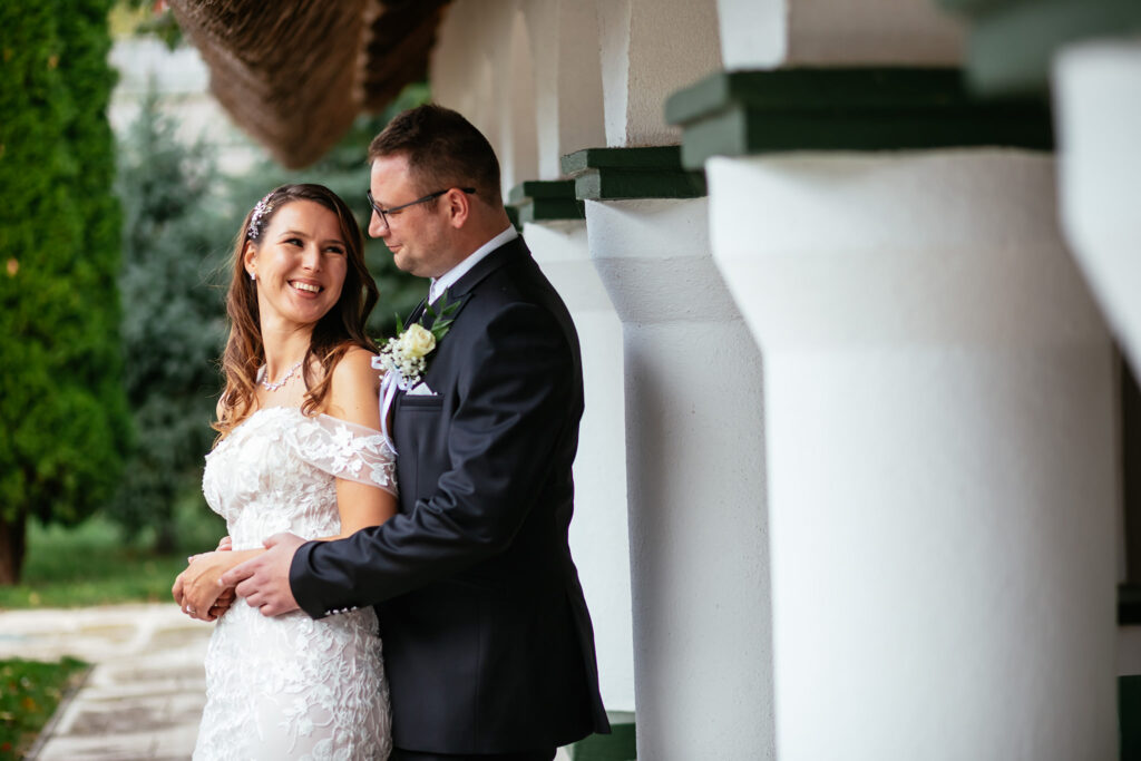 Szőlősi Zsombor | Portré és Esküvő Fotózás Debrecen, vidéki esküvő