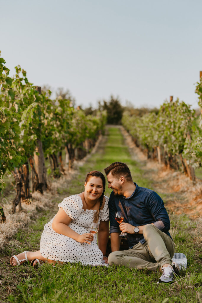 Szőlősi Zsombor | Portfólió Jegyes és Esküvő Fotózás Debrecen, vidéki esküvő kapcsolat