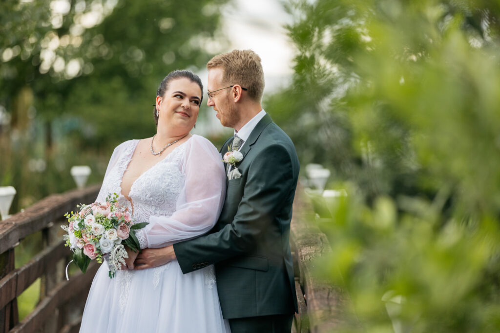 Szőlősi Zsombor | Portré és Diszkrét esküvői fotózás