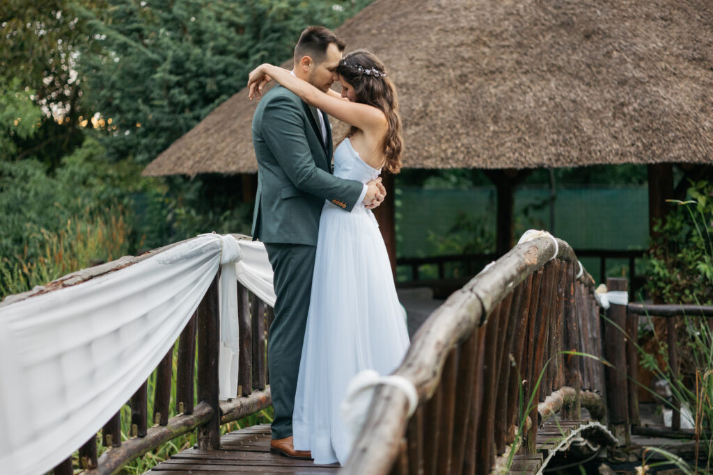 Szőlősi Zsombor | Portré és Diszkrét esküvői fotózás